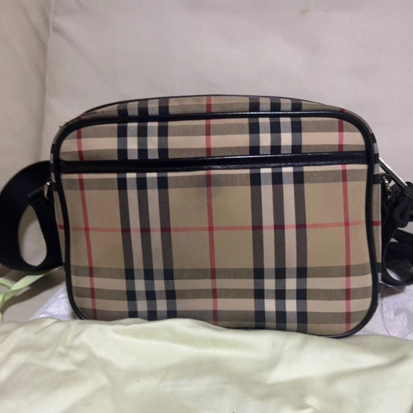Burberry Paddy Vintage Check Shoulder Bag - Picture 4 of 9